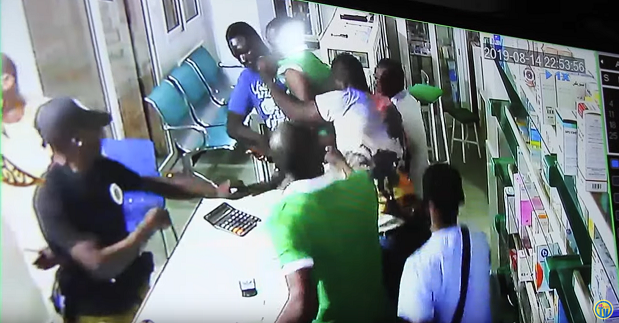 LE COMMISSAIRE SANGARÉ RELEVÉ DE SES FONCTIONS 14 LE COMMISSAIRE SANGARÉ RELEVÉ DE SES FONCTIONS