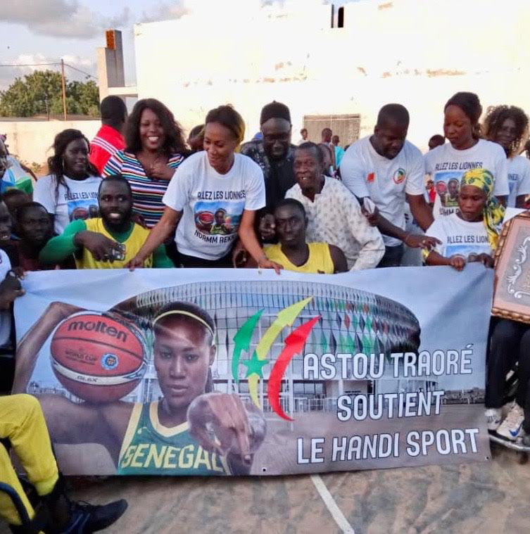 Handisport : Astou Traoré apporte son soutien aux basketteurs thiéssois 9 Handisport : Astou Traoré apporte son soutien aux basketteurs thiéssois