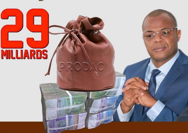 Scandale des 29 milliards : les Agents du Prodac défilent tous les jeudis à l’Ofnac 32 Scandale des 29 milliards : les Agents du Prodac défilent tous les jeudis à l’Ofnac