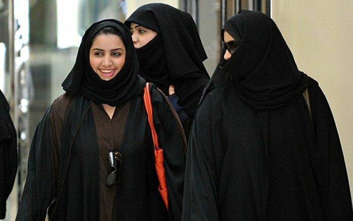 Arabie Saoudite: Les femmes peuvent désormais voyager sans l'accord d'un homme 5 Arabie Saoudite: Les femmes peuvent désormais voyager sans l’accord d’un homme