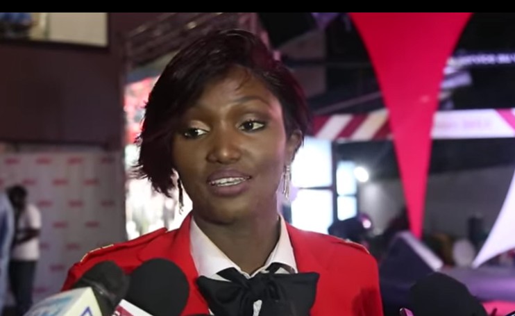 Election 2024 : Vendeurs de poulets et de bouillon…à l’assaut du Palais 1 vendeuse
