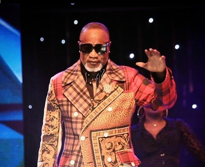 kofi olomidé prédit