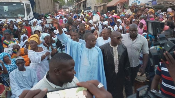 "Macky Sall vient de démarrer son 1er mandat de 5 ans" selon... 1 ndiaye rahma