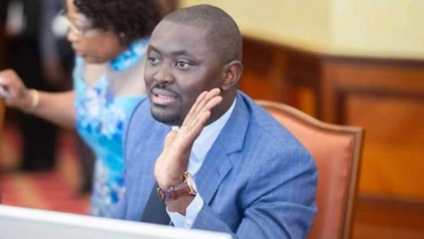 Ali Bongo fait le nettoyage…Il jette encore un ministre en taule 1 justin ndoudangoye gabon