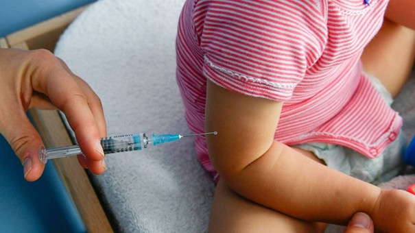 bébé vaccin 1