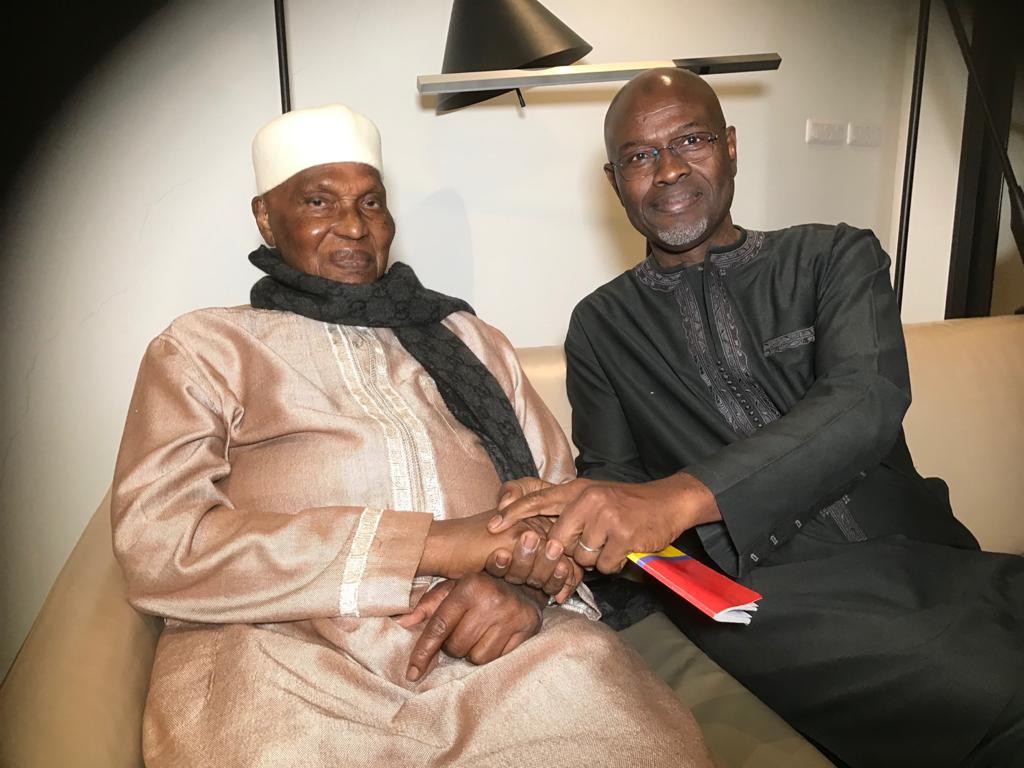 D4F80B47 597C 4C2C 979A 21BC270C0245