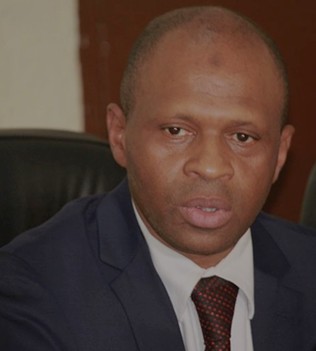Ça chauffe sur Alpha Condé…son ministre le plus proche le lâche 1 abdoulaye yéro baldé guinée