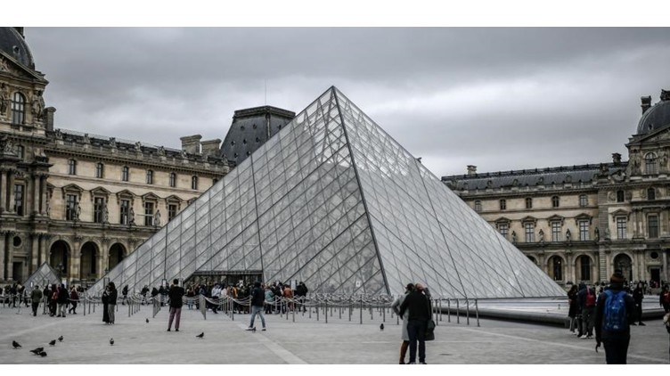 louvre