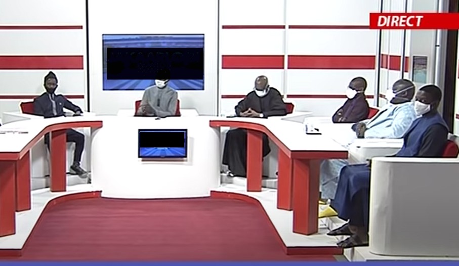 plateau télé masques