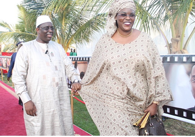 Un leader endetté de Yewwi fonce vers…Macky et Marème Faye 2 macky