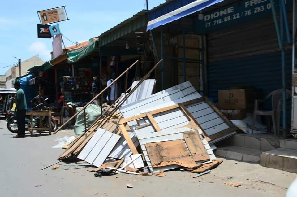 Déguerpissement : Sandaga se vide de son monde ! 3 sandaga2