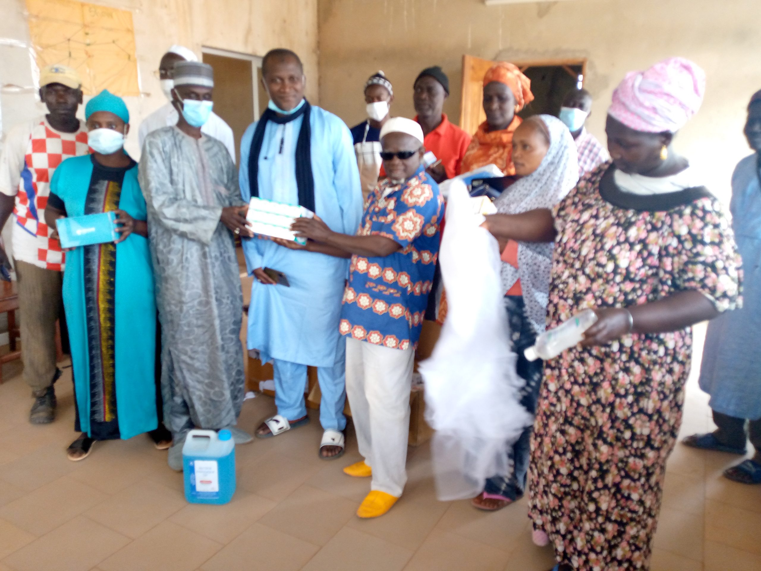 Bignona: La Directrice de la PNA fait un important don à Diango 14 Bignona: La Directrice de la PNA fait un important don à Diango