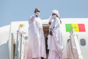 Les images de l’arrivée de Macky et Marième Faye Sall en Mauritanie 4 macky et mareme voyage avion
