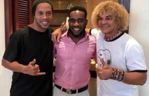 Jay-Jay Okocha le « seul n°10 qui a impressionné » Ronaldinho ! 1 ronaldinho