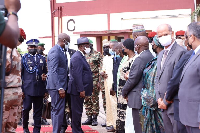 Guinée : Les chefs d'Etat de la CEDEAO accueillis par les putschistes (images) 1 242129292 3814427805326083 4565792704756842341 n 768x512 1