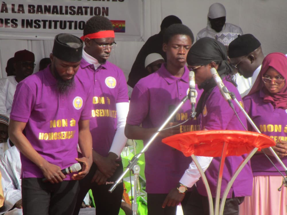 CC9E6E5B 1080 4CEE B463 075EFB98AB3A