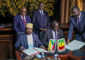 Macky Sall distingué aux Comores 5 macky sall aux comores 1