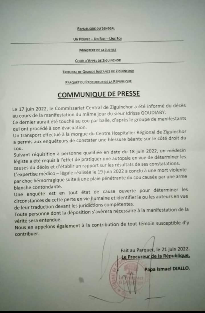 Mort de Ismaila Goudiaby : Le procureur de Ziguinchor entre en scène (document) 1 221775511686 status c3306d99aac8457eb7a630b5e980cdde