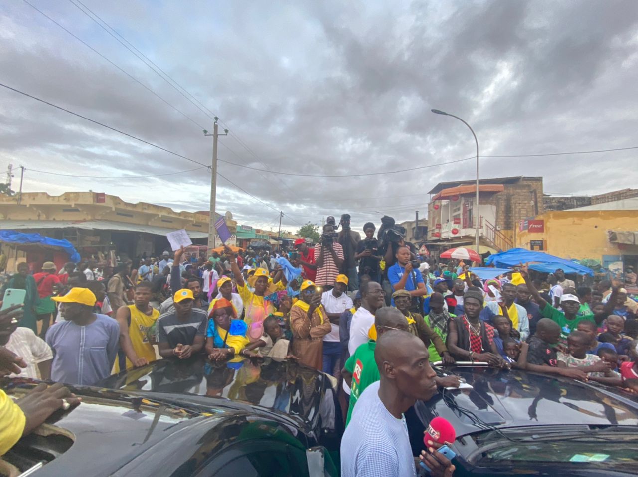 23b5d229 5b15 4acd b710 f81838c90e3e