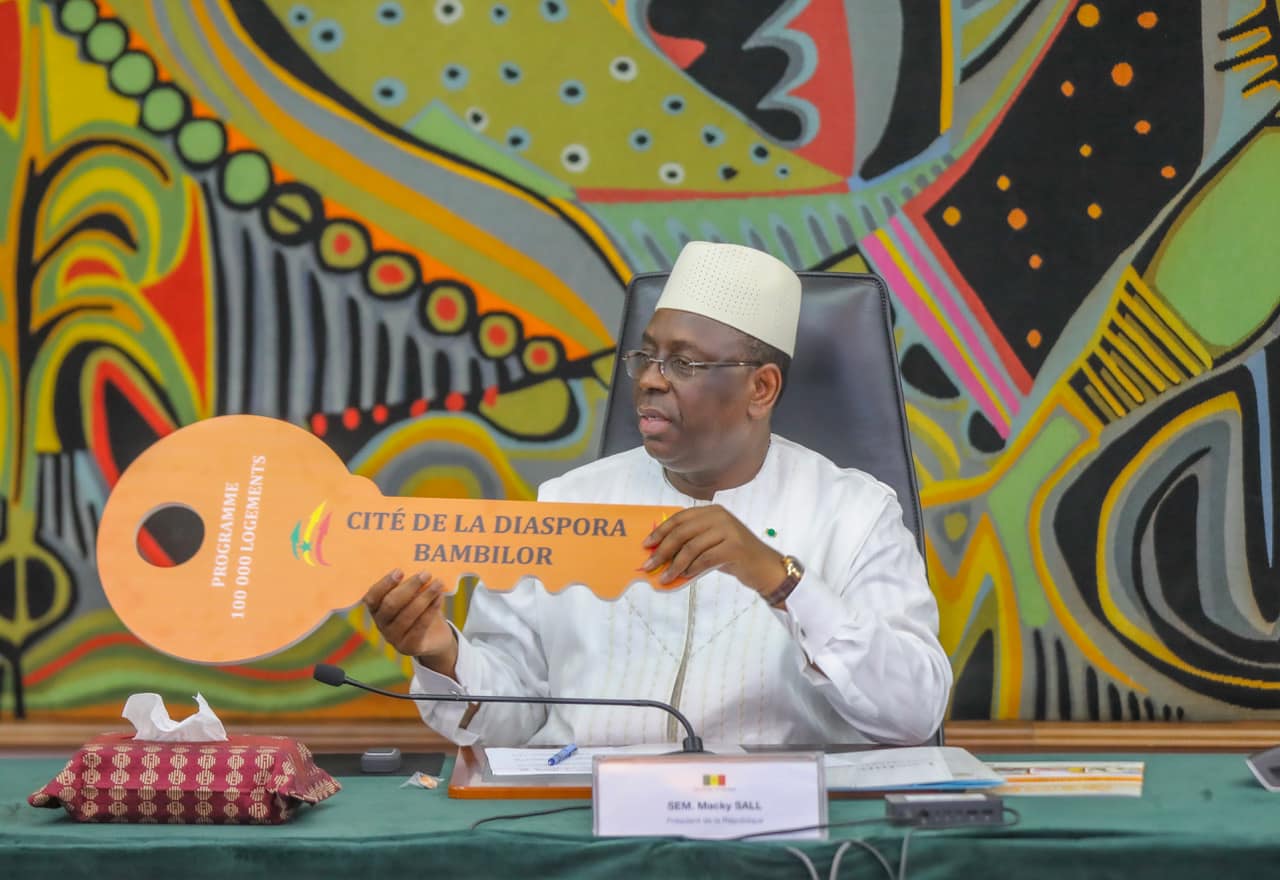 Projet 100.000 logements : Macky remet les clés aux premiers bénéficiaires 1 Macky Sall