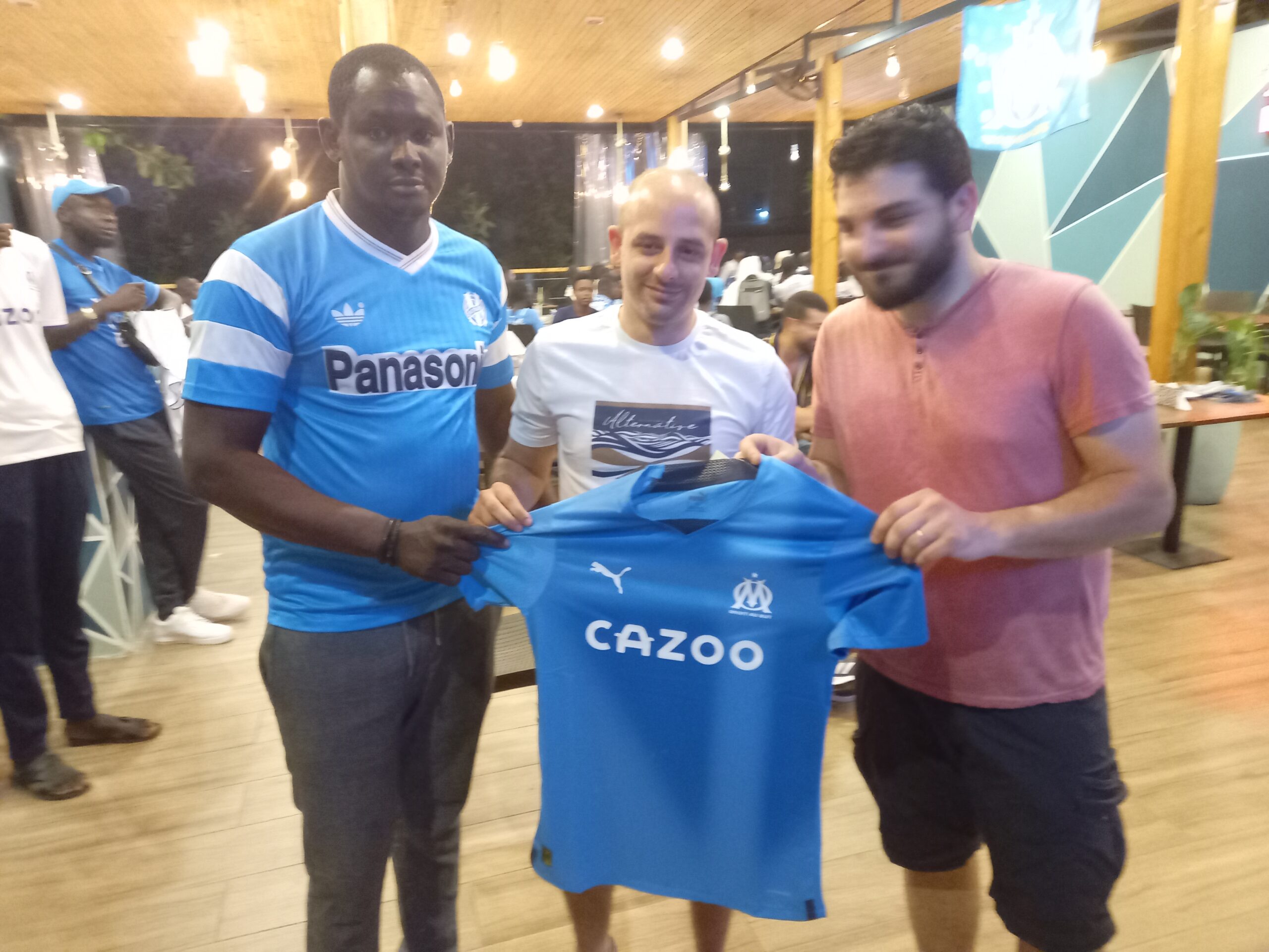 PSG -OM : les marseillais de Dakar au rythme du Classico 5 20221016 201825 scaled