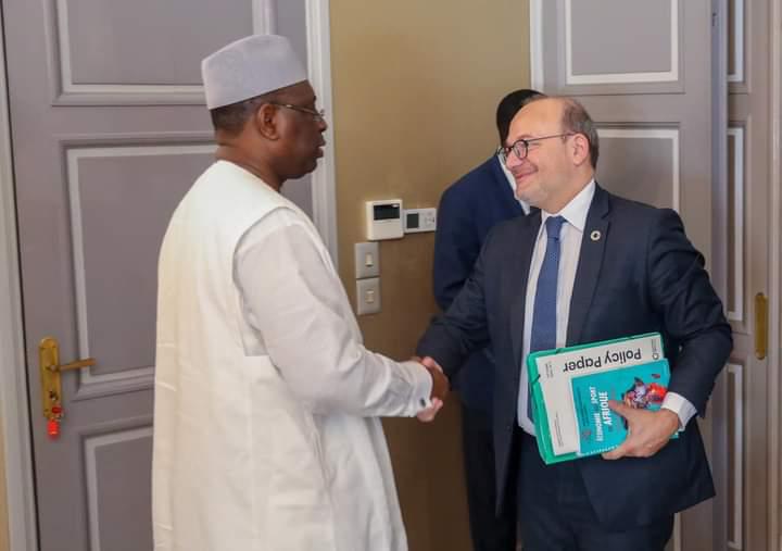 9B470091 6823 4E07 8D3F C5ED830C7E89