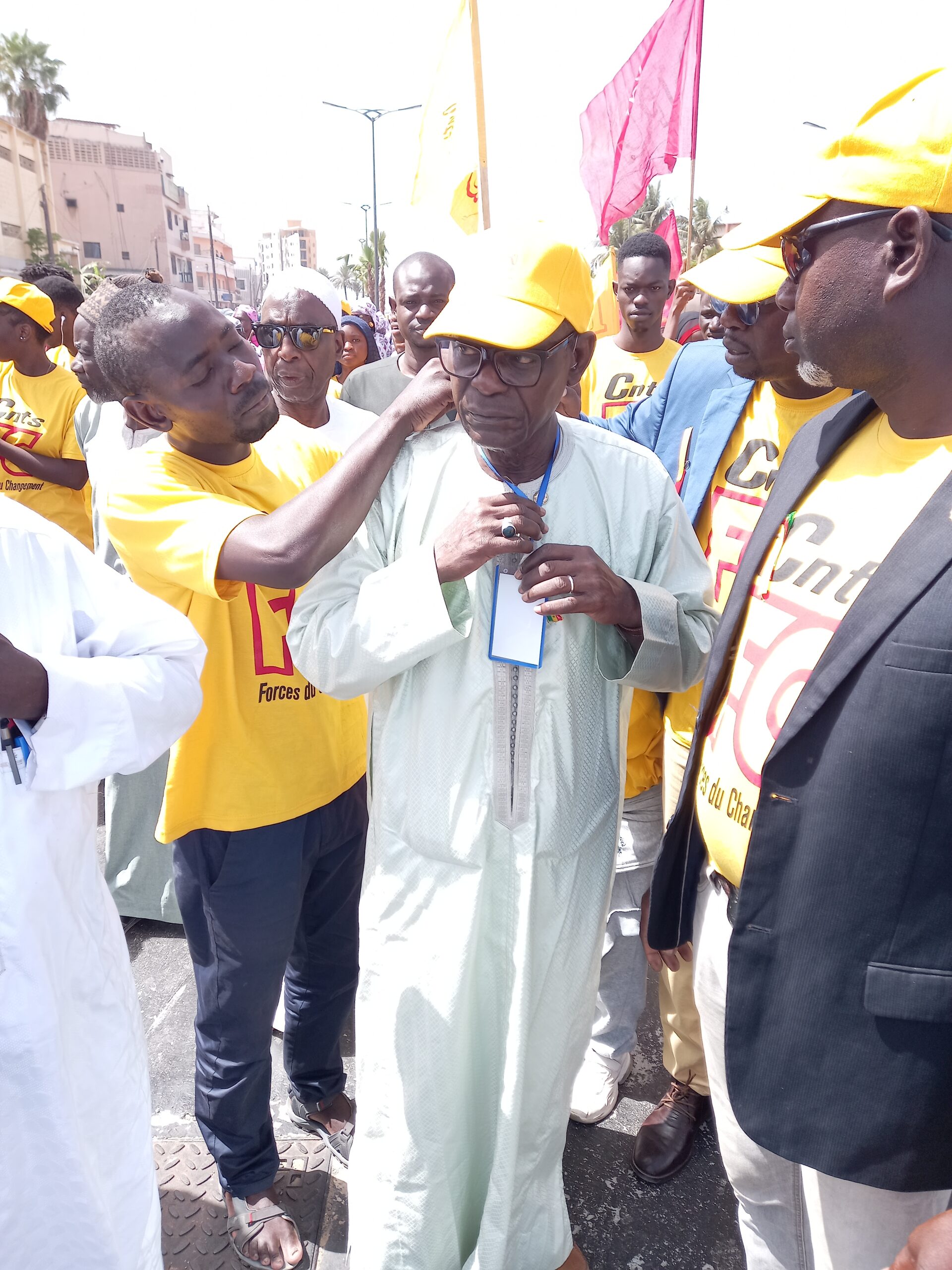 Fête du 1er mai : La Cnts Fc réussit son défilé 6 20230501 110416 1 scaled