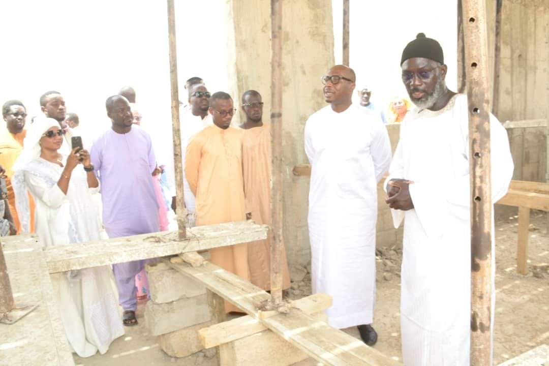 Barthélémy Dias reçu par Borom Darou...à Chikory (photos) 9 FB IMG 1686955226737