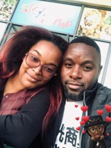 Zambie : sa femme le trompe...le célèbre musicien se sui.cide (images) 1 femme