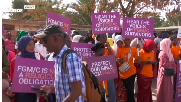 La Gambie veut légaliser les Mutilations Génitales Féminines (Dr. Pierrette Herzberger-Fofana) 4 Capture decran 381