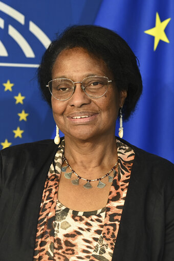 La Gambie veut légaliser les Mutilations Génitales Féminines (Dr. Pierrette Herzberger-Fofana) 5 PHF Strasbourg 12.03.24