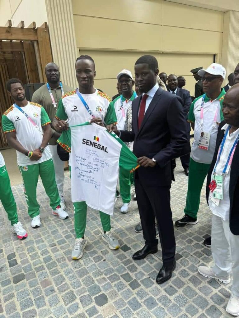 453004257 877982447689683 1000608045130119377 n 768x1024 1