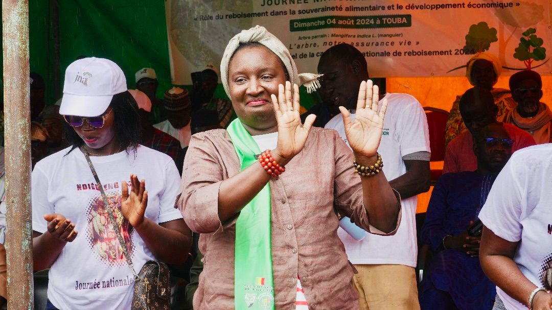 Le ministre Khady Diène Gaye célèbre la journée de l'arbre à Ndiédieng (photos) 1 WhatsApp Image 2024 08 04 a 22.48.40 52794f02