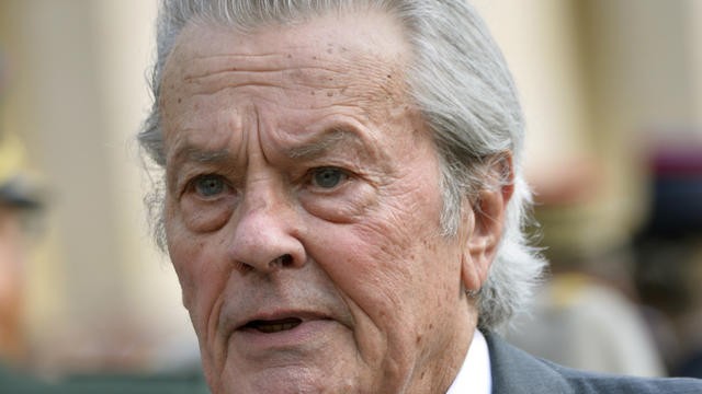 Alain Delon, légende du cinéma français, est mort à 88 ans 1 alain delon