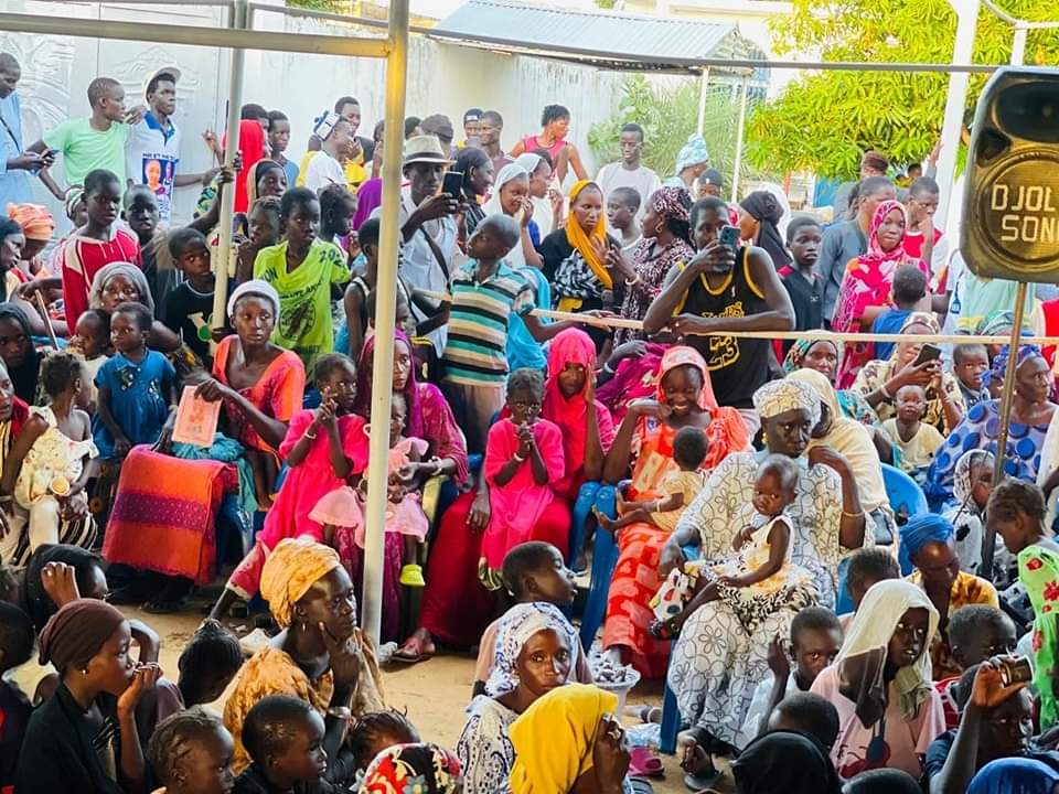 Consultation médicale gratuite : Cheikh Thioro Mbacké au chevet des populations de Touba 2 FB IMG 1728825394997