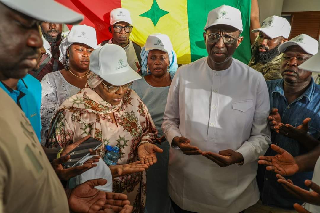 Campagne législatives : Les engagements de Amadou Ba à Guédiawaye (photos) 9 FB IMG 1730107641280