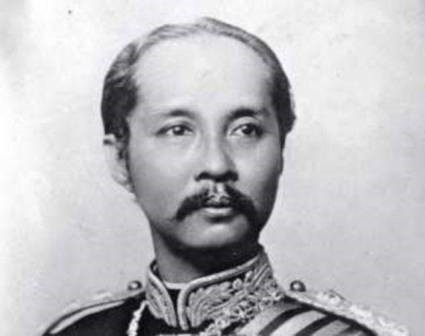 La mort tragique de la Reine Sunandha...Personne ne devait la toucher 2 reine