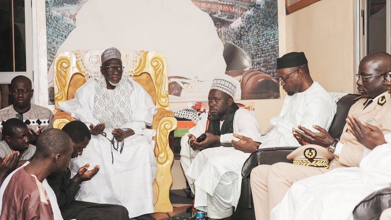 Bignona: Le PM Ousmane Sonko présente ses condoléances à l'imam Fansou Bodian 9 Bignona: Le PM Ousmane Sonko présente ses condoléances à l’imam Fansou Bodian
