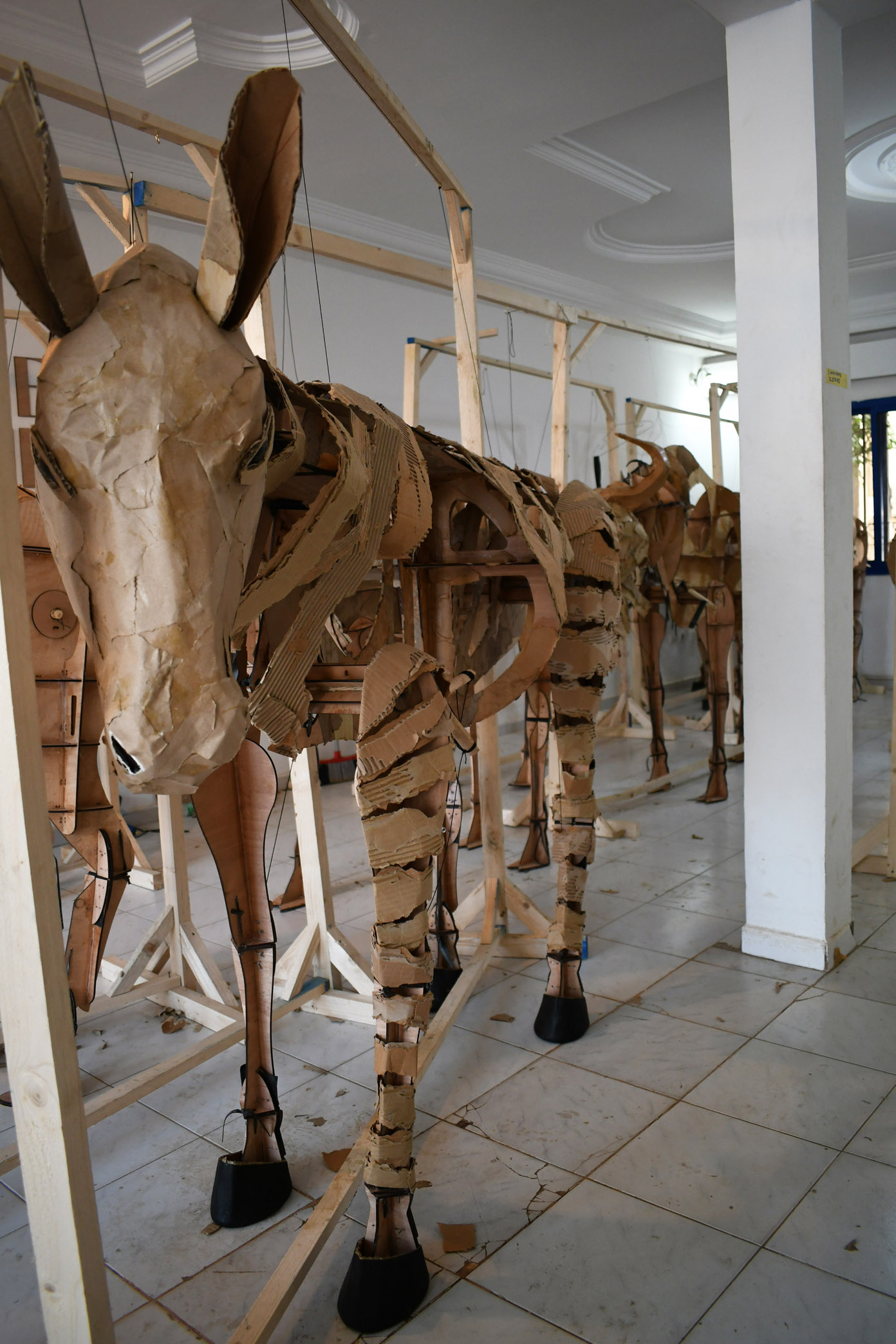 «La Horde» : Les animaux en route pour Dakar 1 La Horde Construction 100425 ACC 1 b