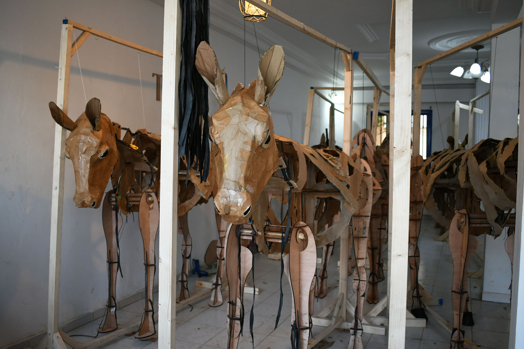 «La Horde» : Les animaux en route pour Dakar 2 La Horde Construction 100425 ACC 3 b