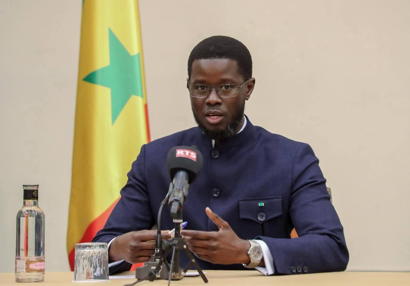 Diomaye explique la publication des avant-projets : « La Constitution ne nous appartient pas »