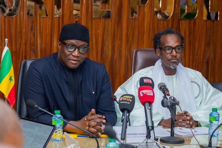 Gamou de Ndiassane 2026 : Le Comité d’organisation reçu par le ministre de l’Intérieur 7 Gamou de Ndiassane 2026 : Le Comité d’organisation reçu par le ministre de l’Intérieur