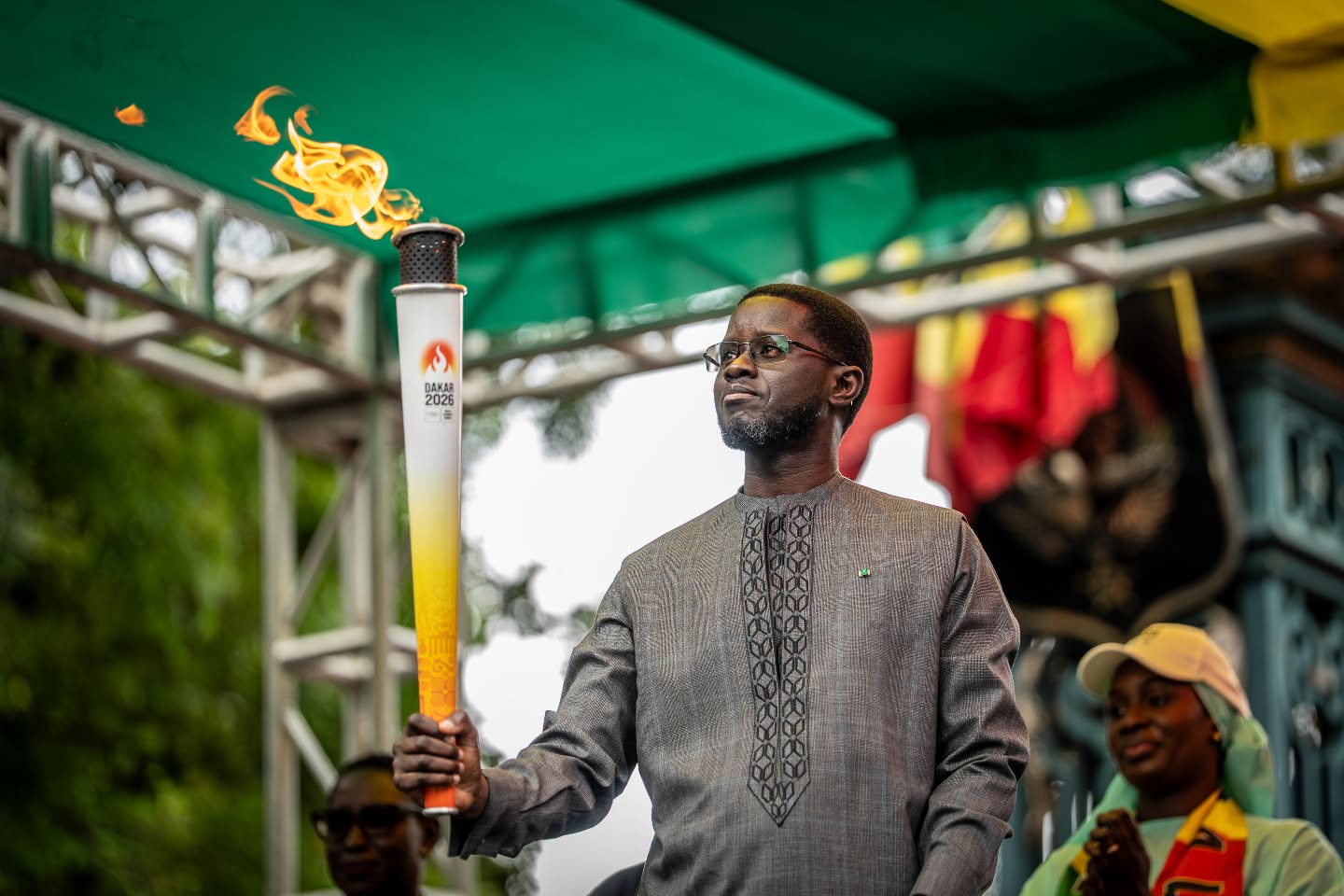 Dakar 2026 : La Flamme olympique accueillie par le président Diomaye 18 Dakar 2026 : La Flamme olympique accueillie par le président Diomaye