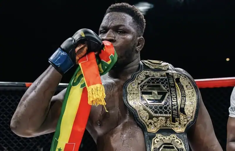 MMA : Adama Diop « Blindé » décroche une victoire contre le Russe Zaurbek Sabanov 24 MMA : Adama Diop « Blindé » décroche une victoire contre le Russe Zaurbek Sabanov