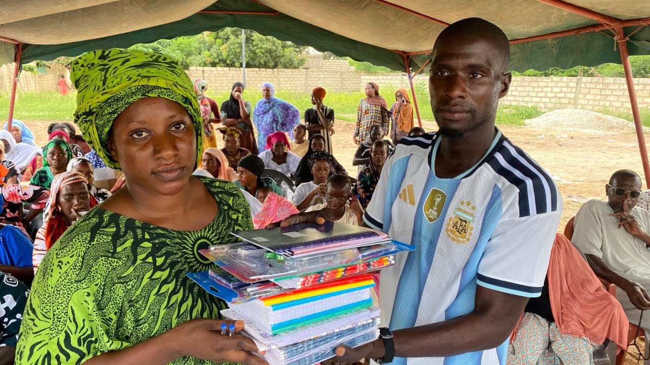 Education à Malicounda : PAREL transforme les promesses en cahiers et trace l’avenir de 200 enfants à Ngogom (Par Aly Saleh) 10 Education à Malicounda : PAREL transforme les promesses en cahiers et trace l’avenir de 200 enfants à Ngogom (Par Aly Saleh)