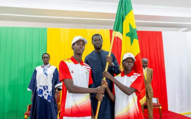 JOJ Dakar 2026 : Diomaye remet le drapeau national aux 133 athlètes sénégalais